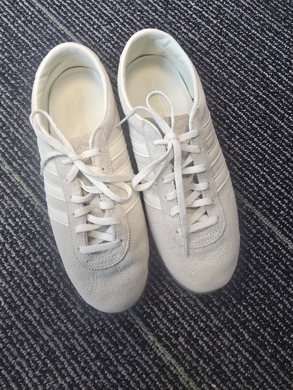 Adidas Gazelle  women’s offwhite Suede Sneakers